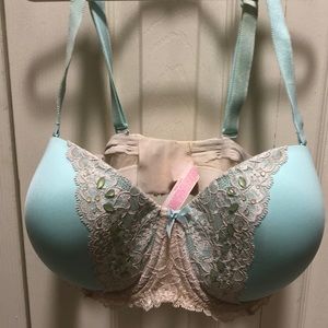 Victoria’s Secret Bra